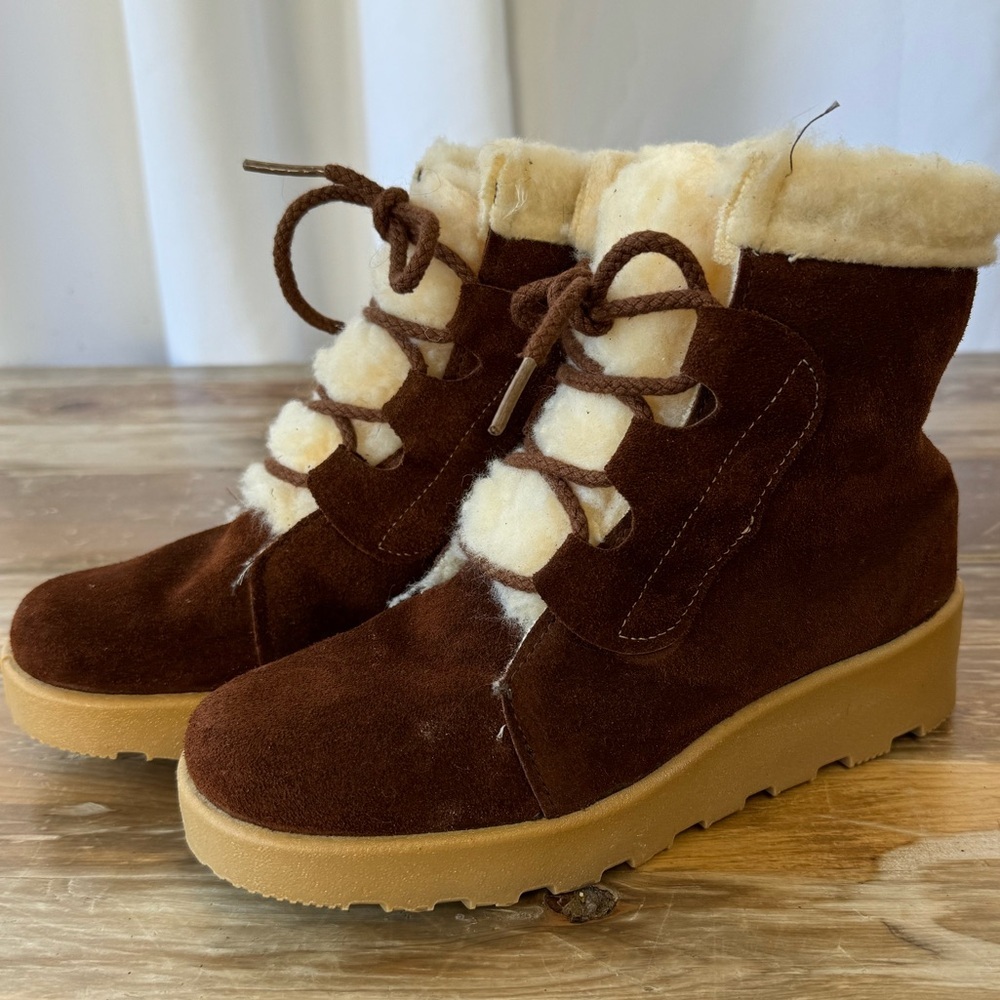 Vintage 1970s Boots Womens Leather and Sherpa Boots 7 - Picture 1 of 13